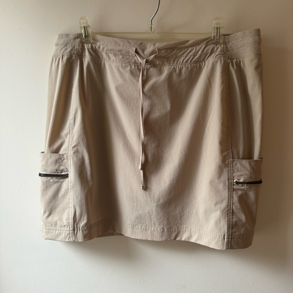 TANGERINE lightweight skort in tan activewear & golf elastic / drawstring waist
